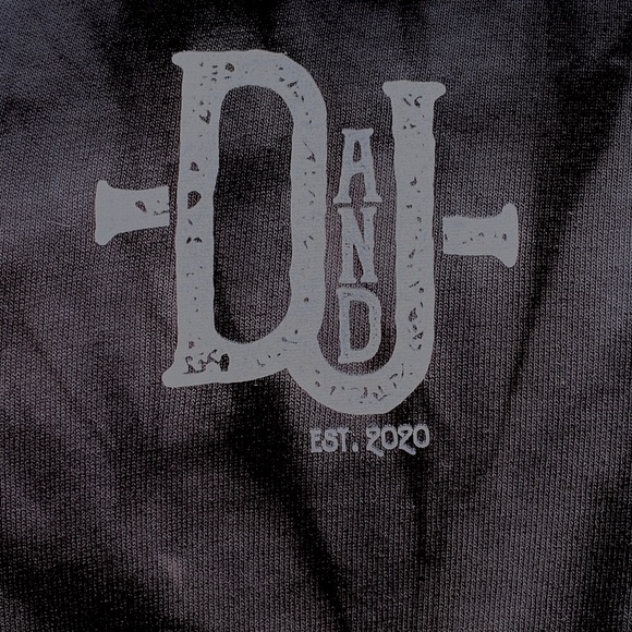 6’ FEET Hand And Cross Bones Tee Shirt - Picture 5 of 8